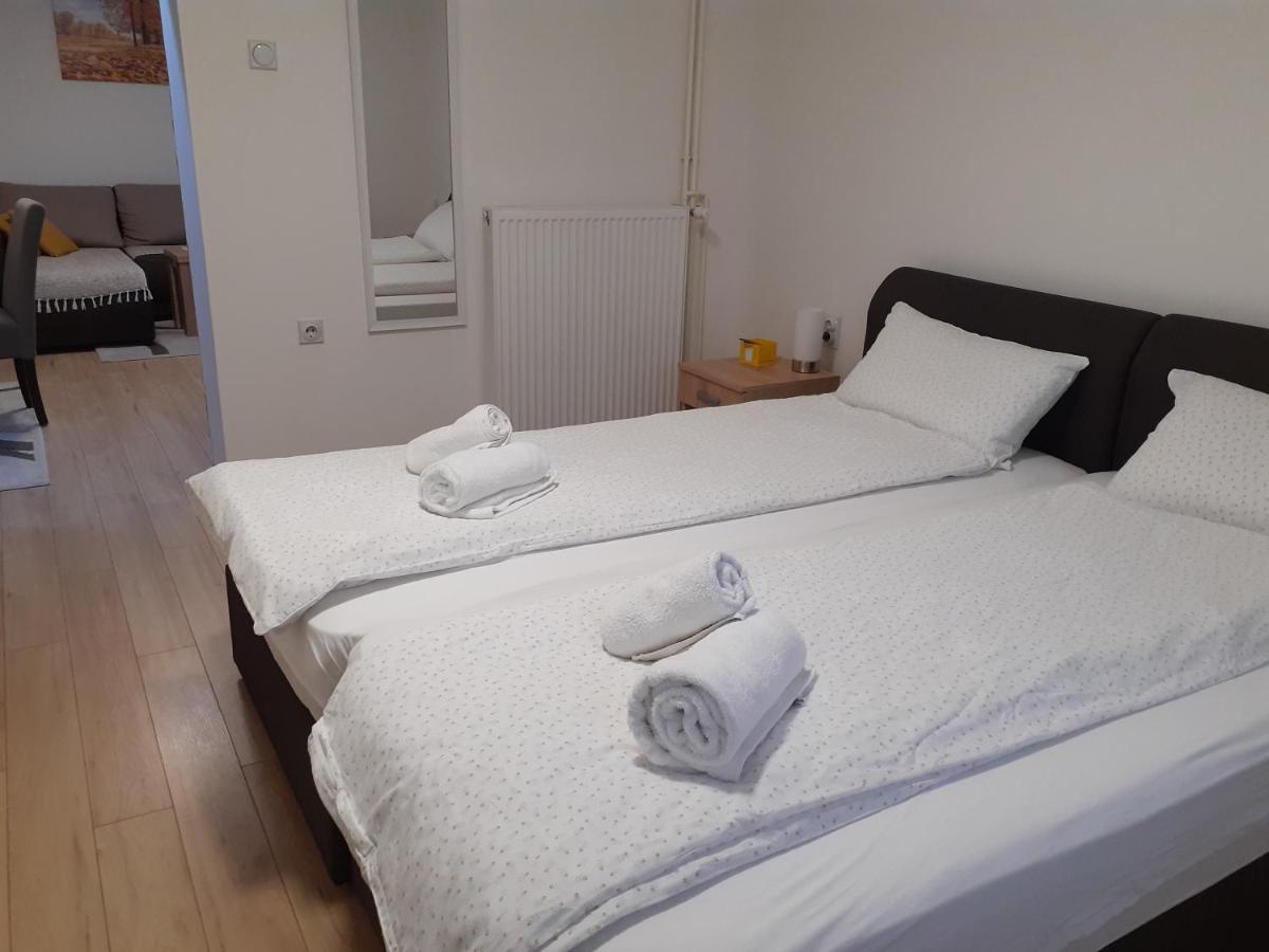 Apartman Nena ピロト エクステリア 写真