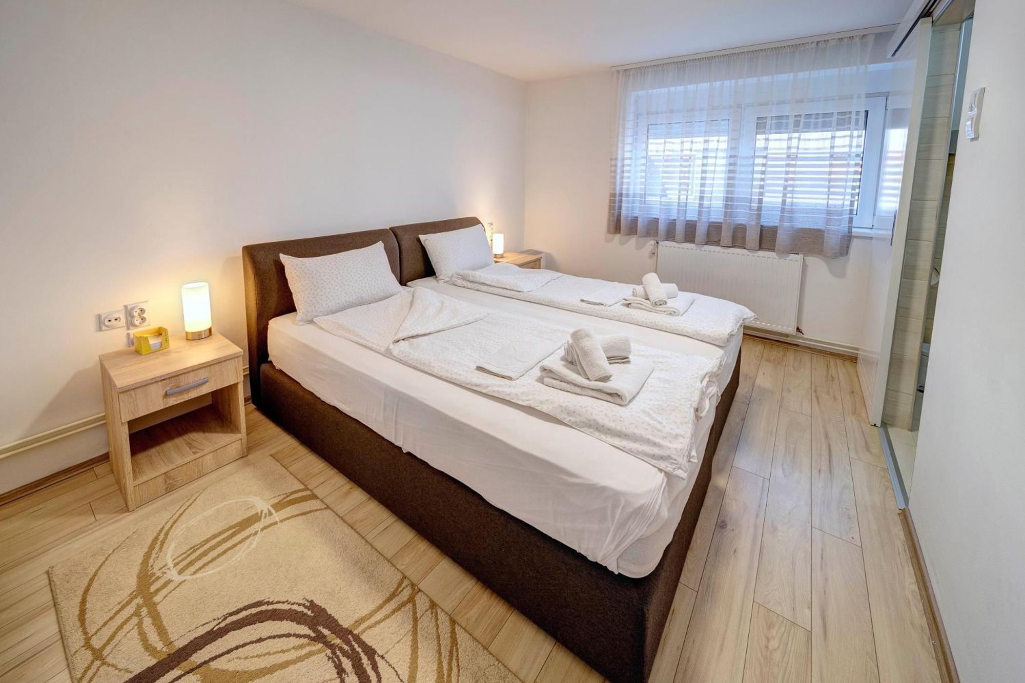 Apartman Nena ピロト エクステリア 写真